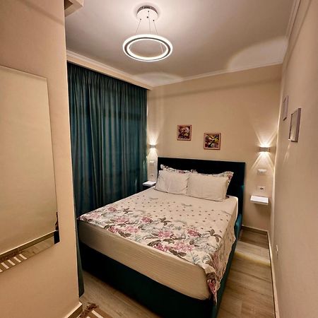 Klar Apartment Few Steps From The Beach ดูร์เรส ภายนอก รูปภาพ